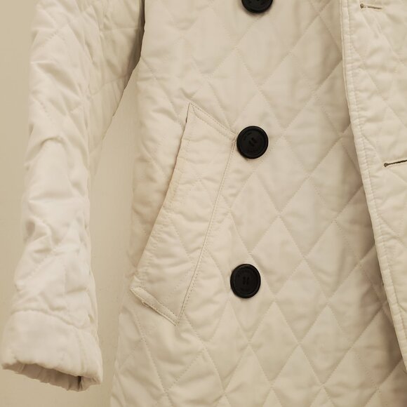 Burberry Mid-Length White Quilted Coat - Picture 2 of 11